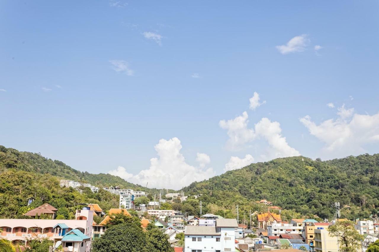 White Sky Boutique Hotel Patong Exterior foto