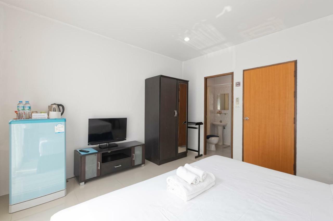 White Sky Boutique Hotel Patong Exterior foto